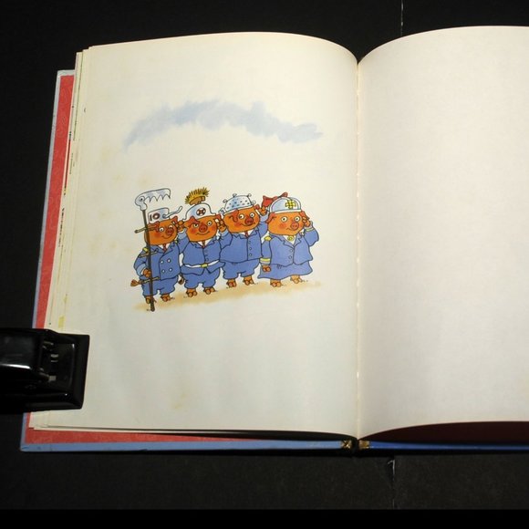 VTG Little Golden Storybook Richard Scarry 'Busiest Fire Fighters Ever!' 1993 - Picture 11 of 13